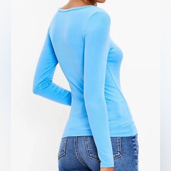 LOFT Ribbed Long Sleeve Scoop Neck Tee - Picture 3 of 6